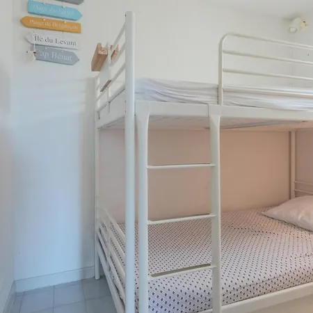 Mazet Au Calme Pour 4 Personnes Apartment *